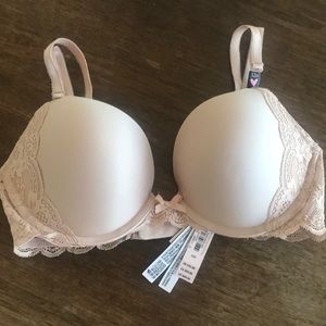 VS Nude with Lace back and push up bra!